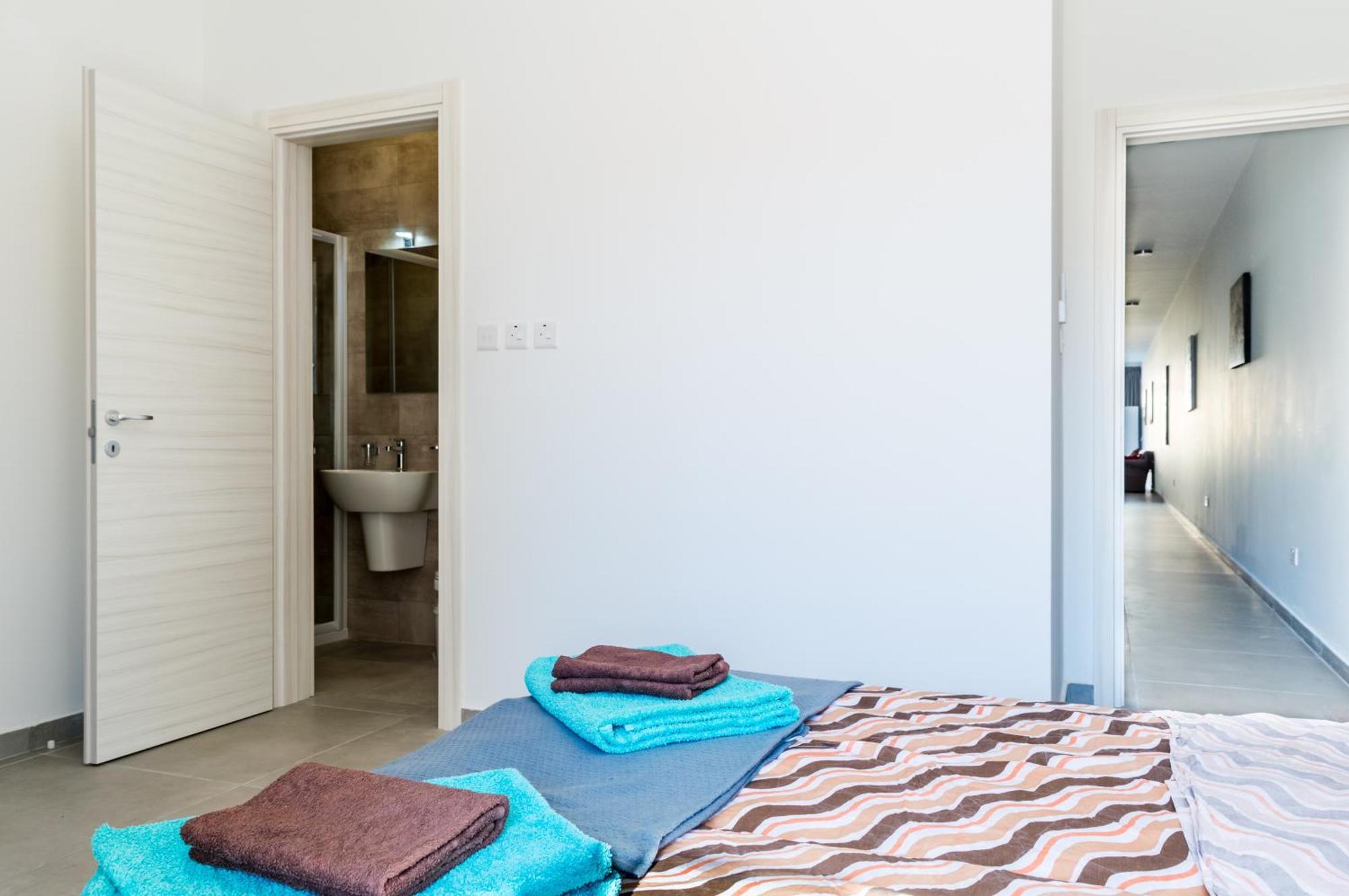 סיינט פול ביי Spacious Brand New Apartment Hc Balcony 3 Bdr 2 Bth Bugibba מראה חיצוני תמונה